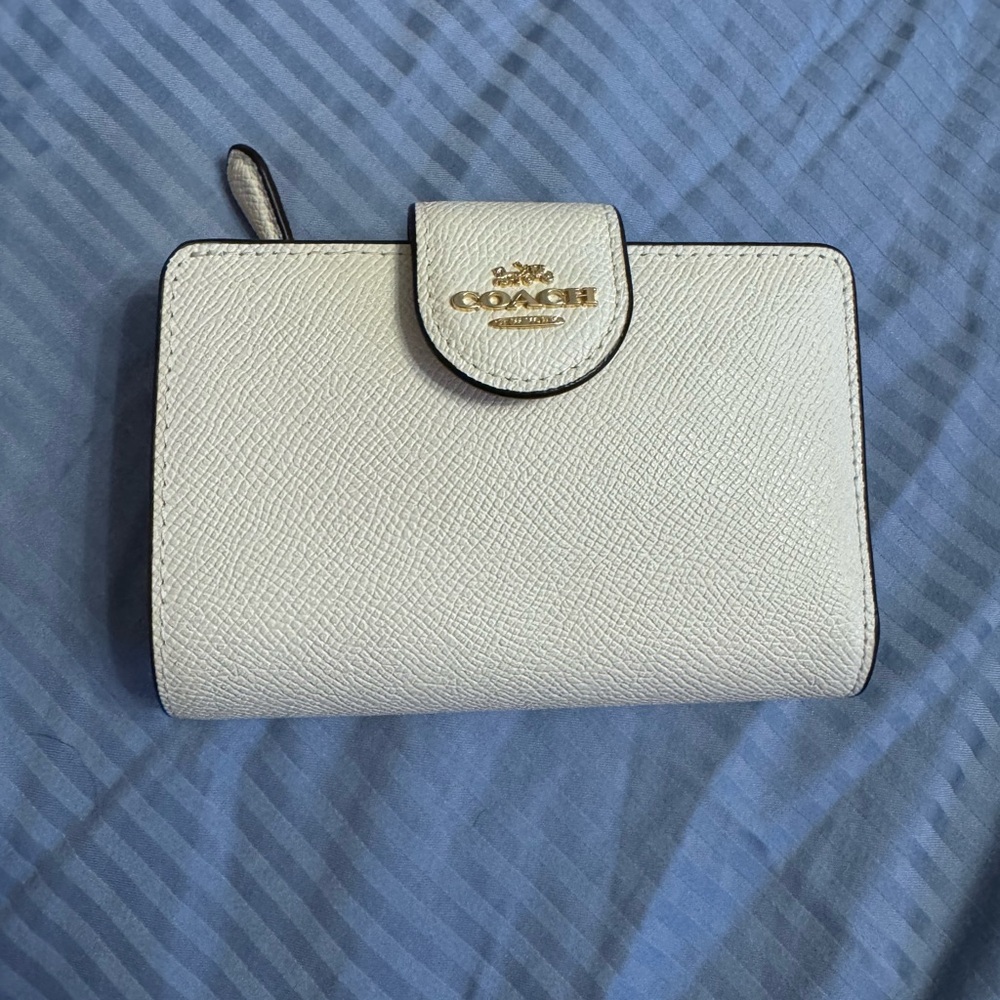 Coach White Leather Women's Wallet